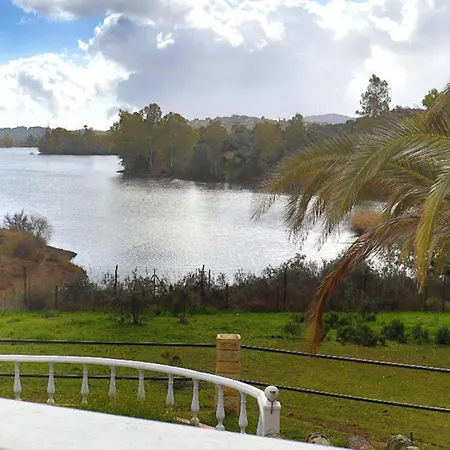 Сasa de vacaciones Casa Rural Hacienda El Lago