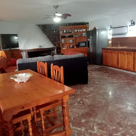 Casa Rural Hacienda El Lago *